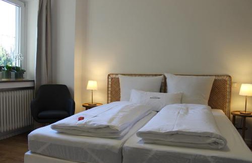 Kernstadt Casa | Gästehaus Friedrichstraße - ruhiges Zimmer mit Bad