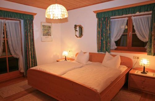Kreuzfeld Apartamento | Gästehaus Gschwendtner - Chiemgau Karte