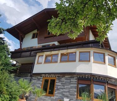 Buch in Tirol Casa | Gästehaus Hechenblaikner
