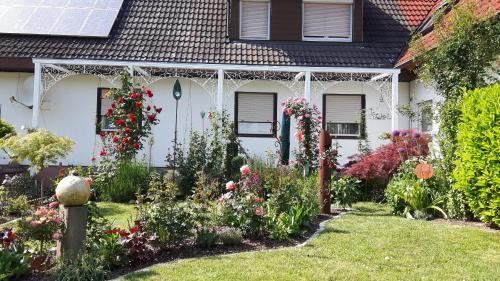 Oberrotweil Apartamento | Gästehaus - Im Gärtle