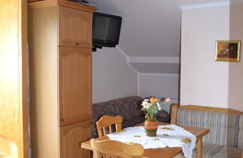 Egg am Faaker See Apartamento | Gästehaus Maier