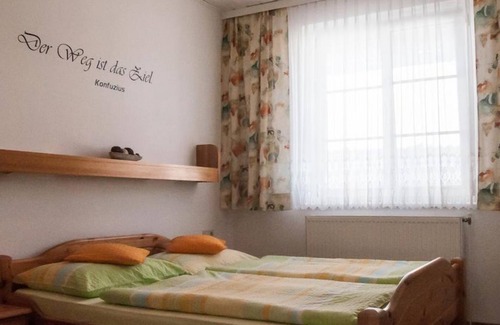 Podersdorf am See Cama Y Desayuno | Gästehaus Ringbauer - Doppelzimmer mit Dusche, WC