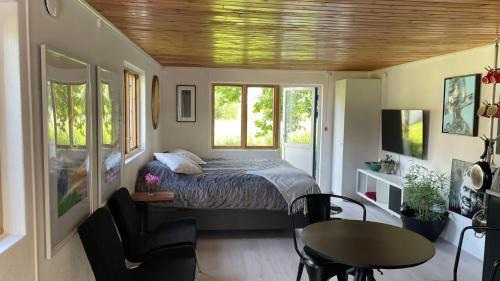Loderup Casa | Gästhus i lummig trädgård