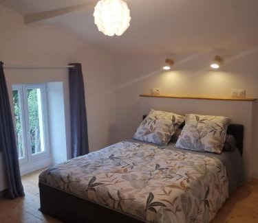 Saint-Hilaire-de-Villefranche Casa | Gîte du Figuier - Saint-Hilaire-de-Villefranche