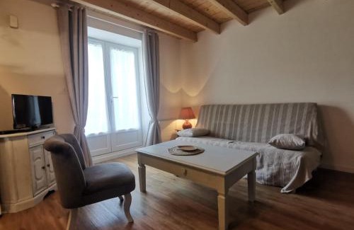 Saint-Hilaire-de-Villefranche Casa | Gîte du Figuier - Saint-Hilaire-de-Villefranche