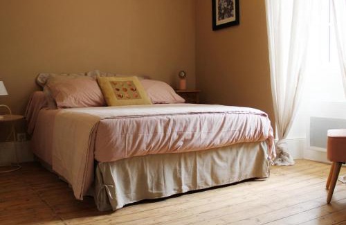 Fontclaireau Casa | Gîte à Fontclaireau : piscine privative, jardin clos, 4 ch., draps et linge fournis - FR-1-653-202