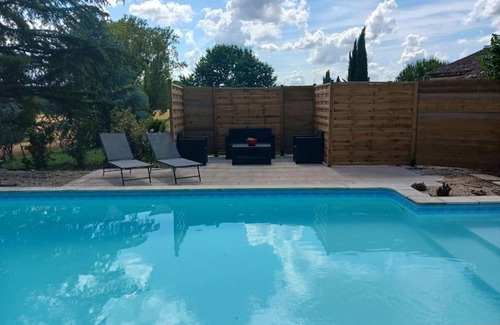 Saint-Barthelemy-dAgenais Casa | Gîte à la campagne avec piscine