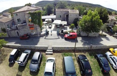 Grospierres Apartamento | Gîte #10, 8 pers, Domaine De Ribiere