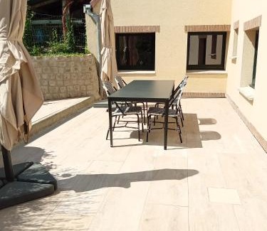 Bouvigny-Boyeffles Casa | Gîte 3 étoiles Le Charme Des Cerisiers pour 4 personnes