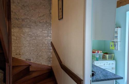 Salles-Lavalette Casa | Gîte 3 ch. avec jardin, cheminée, animaux admis, WIFI, parking, proche loisirs & châteaux - FR-1-653-269