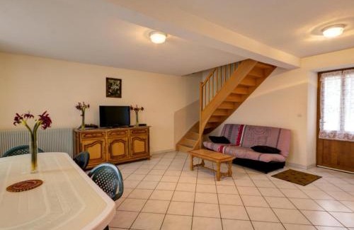 La Chambonie Casa | Gîte 3 chambres avec jardin, toutes charges incluses, animaux acceptés, randonnée à proximité - FR-1-496-197
