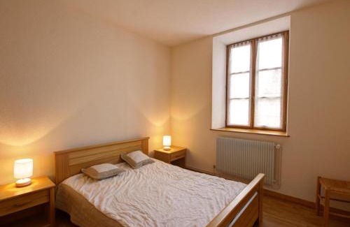 La Chambonie Casa | Gîte 3 chambres avec jardin, toutes charges incluses, animaux acceptés, randonnée à proximité - FR-1-496-197