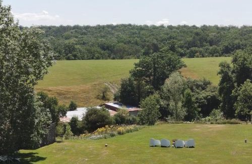 Noiseux Apartamento | Gîte 4 personnes avec vue proche de Durbuy - La Roche en Ardennes - Han sur Lesse - Terrasses - Parking gratuit - Grand jardin