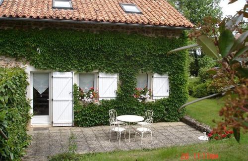 Saint-Adjutory Apartamento | Gîte 4 personnes situé aux portes du Périgord