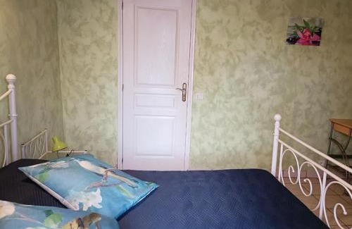 Saint-Julien-pres-Bort Apartamento | Gîte 6 personnes le puy bort