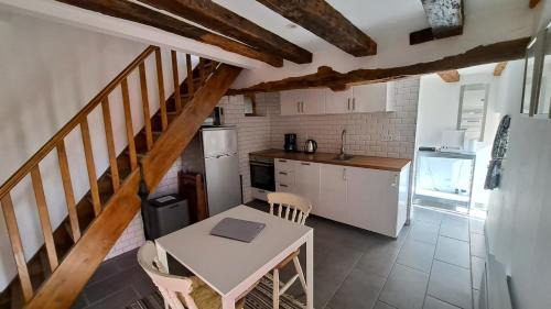 Chaveignes Casa | Gîte Angulus Ridet - Wisteria