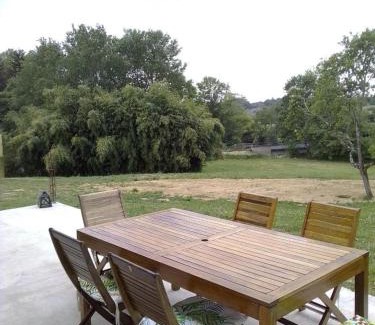 Frangy-en-Bresse Casa | Gîte au bord de la rivière