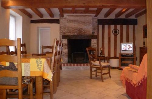 Cour-Cheverny Casa | Gîte au coeur des Châteaux de la Loire avec jardin clos, cheminée et équipements modernes. - FR-1-491-360