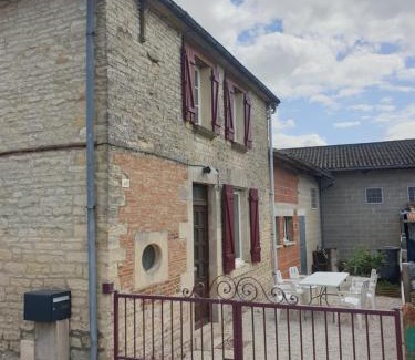 Dienville Casa | Gîte au Village du Domaine Le Colombier