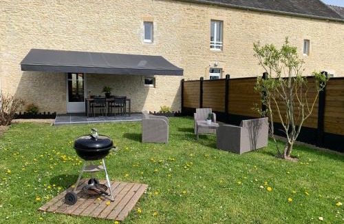 Tracy-sur-Mer Apartamento | Gîte avec jardin à 1,5 km des plages du débarquement