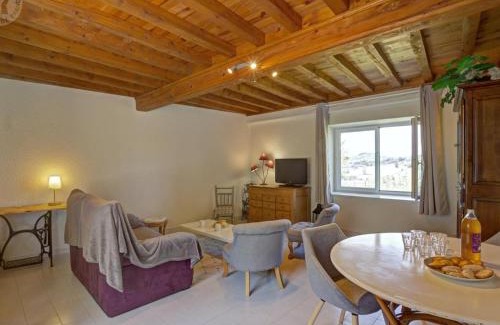 Belmont-de-la-Loire Casa | Gîte Avec Piscine, Chevaux Acceptés, Confort Moderne - FR-1-496-126