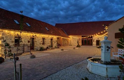 Montaigu-le-Blin Casa | Gîte avec Spa, Cheminée, Nature et Confort à Montaigu-le-Blin - FR-1-489-522