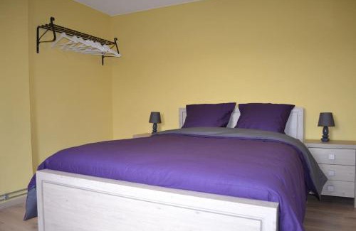 Buissonville Casa | Gîte Blanc Bleu Sauna et jacuzzi privatif borne de recharge