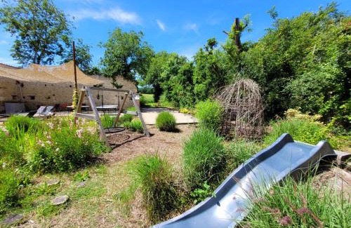 Saint-Sauvy Casa | Gîte campagne famille 15 pers Piscine chauffée Jeux enfants Pétanque