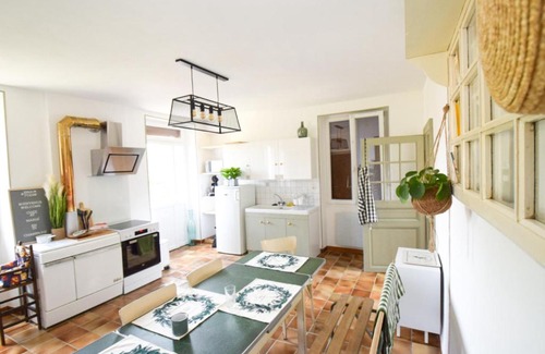 Celles-sur-Ource Casa | Gîte Celles-sur-Ource, 3 pièces, 6 personnes - FR-1-543-199