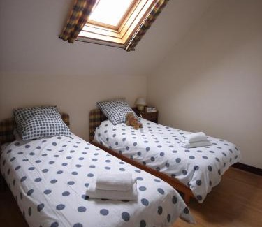 Les Champs-Geraux Casa | Gîte Cerise - Les Gîtes de la Lohuas