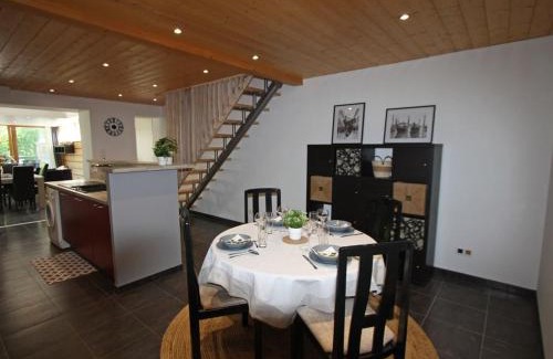Le Saulcy Casa | Gîte chaleureux avec terrasse, proche sentiers de randonnée, équipements inclus, à 30min de Saint-Dié - FR-1-589-381