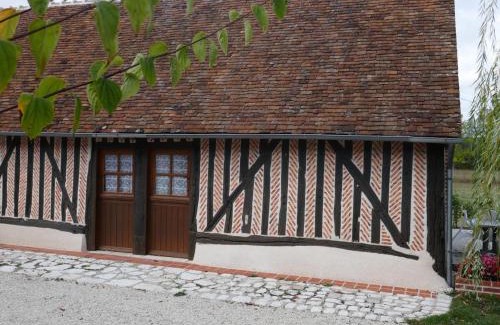Cour-Cheverny Casa | Gîte chaleureux près des Châteaux de la Loire, avec terrasse, équipements de loisirs et pêche - FR-1-491-357