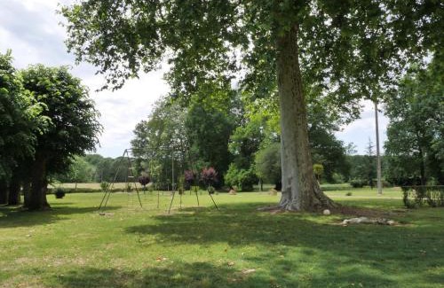 Meusnes Casa | Gîte champêtre avec parc arboré, à 20 min du Zoo de Beauval, idéal pour petite famille. - FR-1-491-335