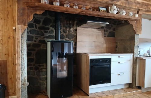 Montgreleix Casa | Gîte chez Jeantou in Montgreleix