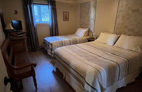Notre-Dame-du-Portage Casa | Gîte Chute Couette & Café