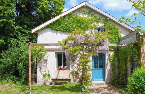 Lucenay-l'Eveque Cabaña | Gîte Clématite at Villa Mortaise in Burgundy (Morvan)