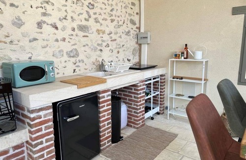 Mery-sur-Cher Cabaña | Gîte-Confortable-Baño para personas con movilidad reducida-Vista al Jardín