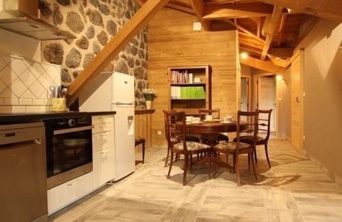 Solignac-sur-Loire Casa | Gîte confortable près de la Cascade de la Beaume avec terrasses et parking privatif - FR-1-582-30
