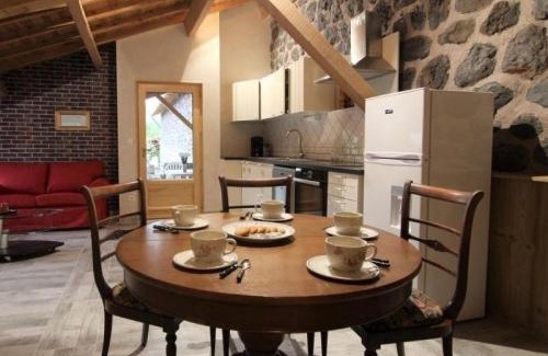 Solignac-sur-Loire Casa | Gîte confortable près de la Cascade de la Beaume avec terrasses et parking privatif - FR-1-582-30