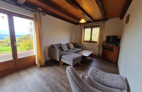 Basse-sur-le-Rupt Casa | Gîte confortable à Basse-sur-le-Rupt - 3 chambres, terrasse, proche La Bresse - FR-1-589-42