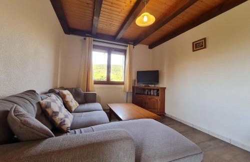Basse-sur-le-Rupt Casa | Gîte confortable à Basse-sur-le-Rupt - 3 chambres, terrasse, proche La Bresse - FR-1-589-42