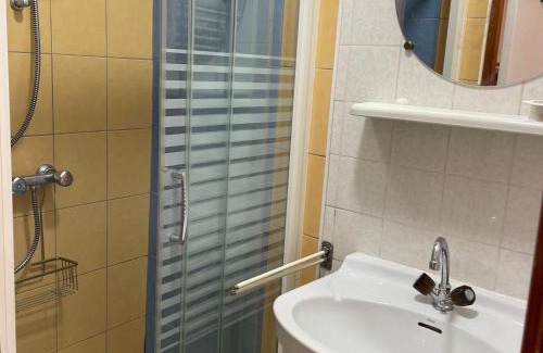 Roeze-sur-Sarthe Casa | Gîte cosy au calme avec grand jardin, proche du Mans - Parking privé, Wifi fibre, équipements complets - FR-1-410-392
