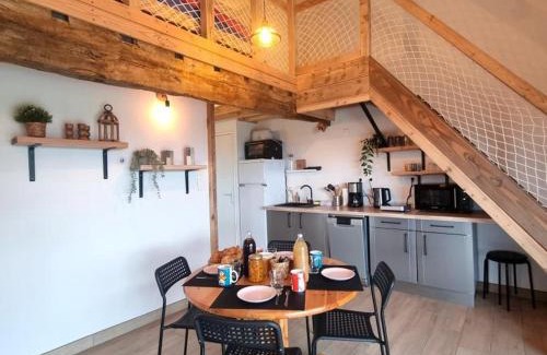 Pouilly-les-Feurs Casa | Gîte cosy avec terrasse privée dans la campagne des Monts du Lyonnais, animaux acceptés - FR-1-496-345