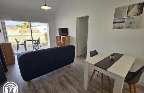 Saint-Michel-en-l'Herm Casa | Gîte cosy 2 pers. près des plages et du Marais Poitevin, avec terrasse couverte - tout inclus - FR-1-426-550