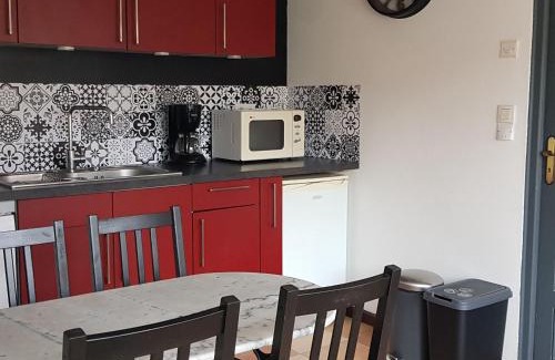 Change Casa | Gîte cosy près du Mans avec jardin, piscine et parking, idéal pour 4 pers. - FR-1-410-388