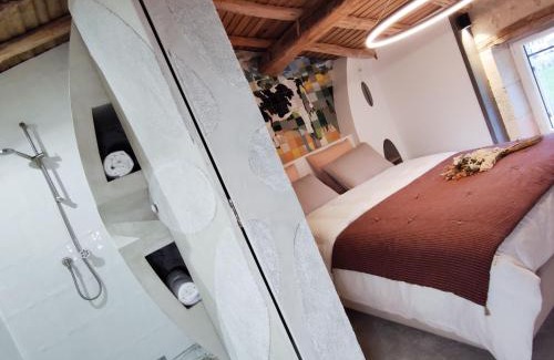Pissotte Casa | Gîte d'Architecte 6 Pers. avec Terrasse et Jardin à Pissotte - FR-1-426-480