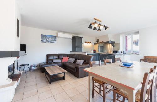 Ouzous Casa | Gîte d'Ayzi