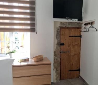 Saint-Florent-sur-Auzonnet Apartamento | Gîte de la tourterelle