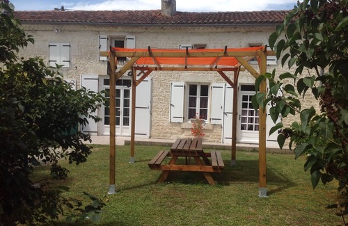 Saint-Pierre-de-Juillers Casa | Gîte de la Gravelle