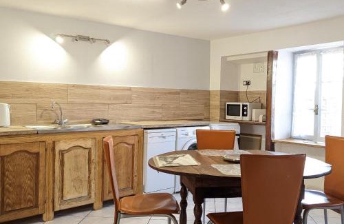 Vauvillers Casa | Gîte de charme avec jardin à Vauvillers - FR-1-583-435